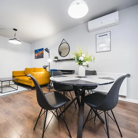 Daire Apartament Z Tarasem Oraz Podziemnym Parkingiem Krakow